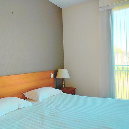 Hotel De La Marine Сен Ерблен Екстериор снимка